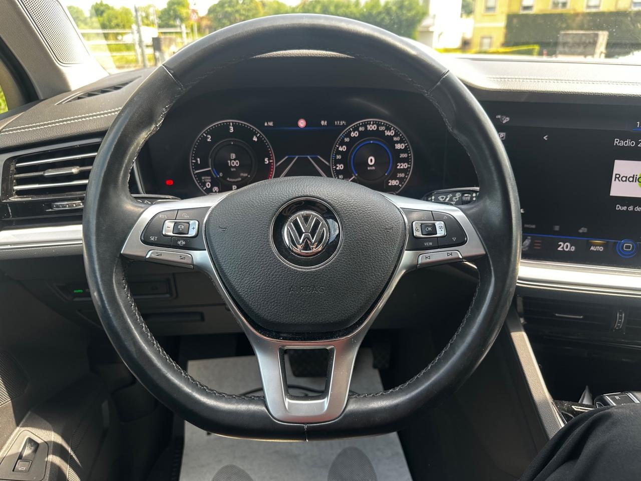Volkswagen Touareg 3.0 V6 TDI SCR Advanced RLine