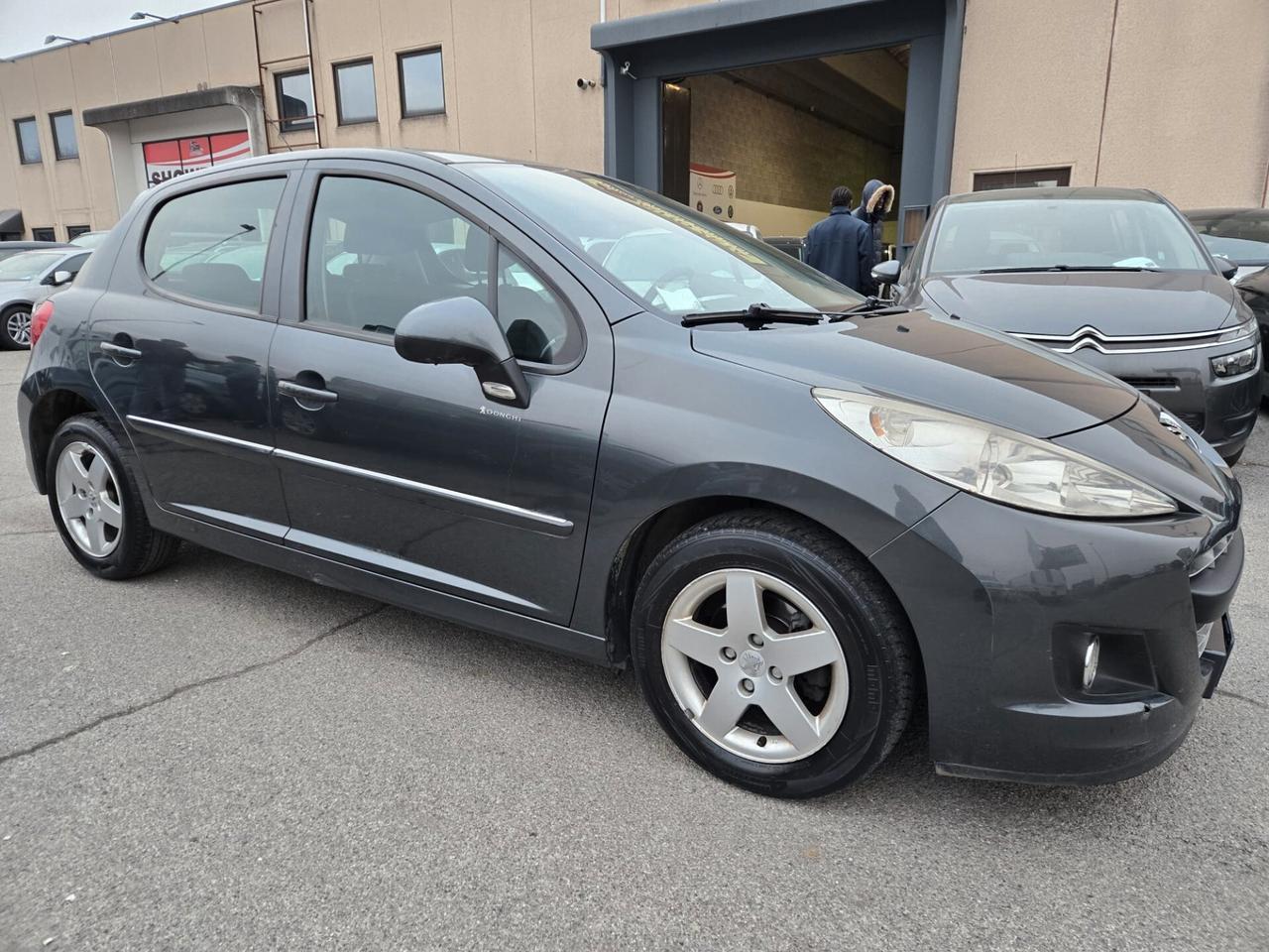 Peugeot 207 1.4 HDi 70CV 5p. Allure