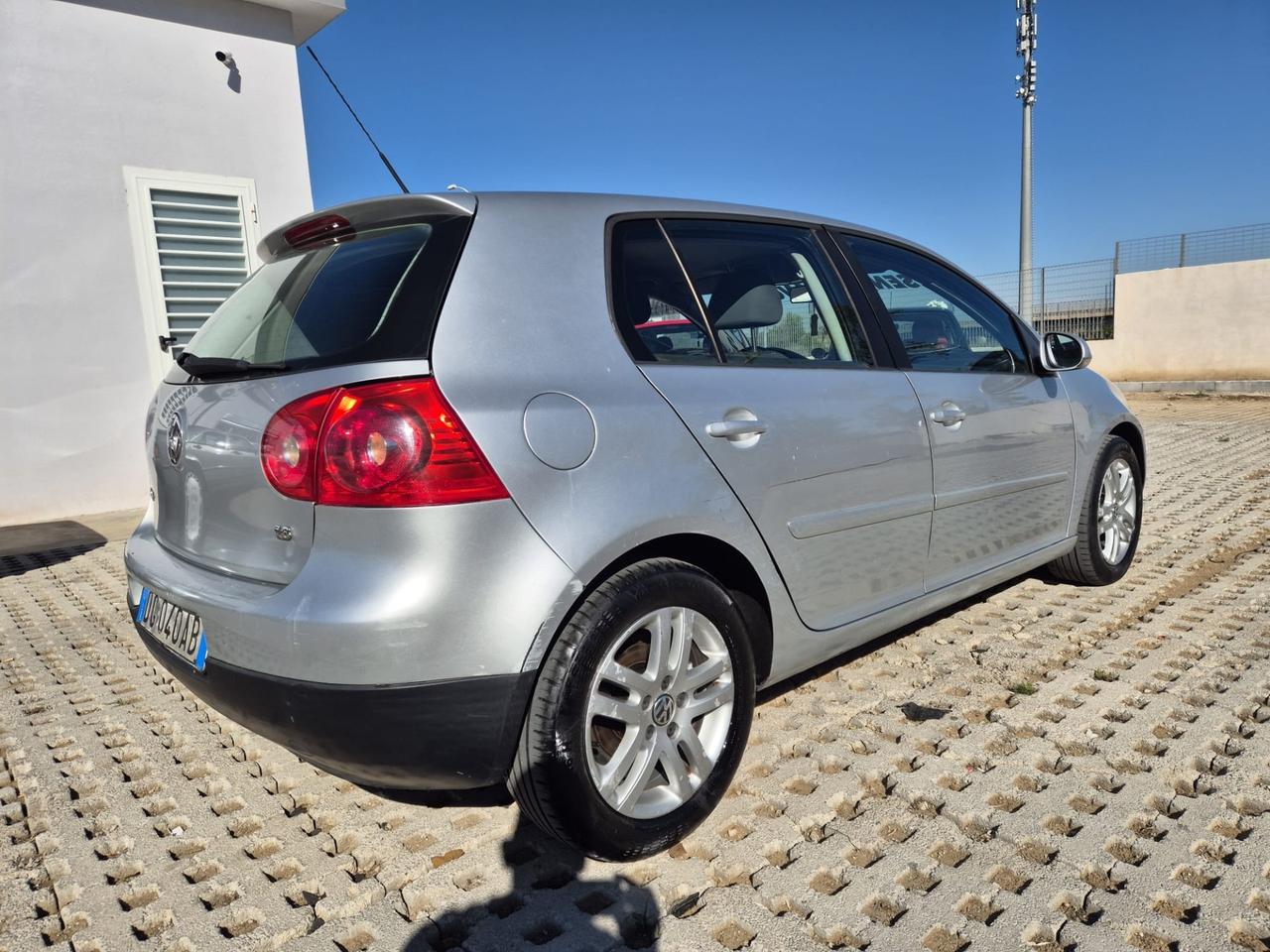 Volkswagen Golf 1.6 5p. Comfortline