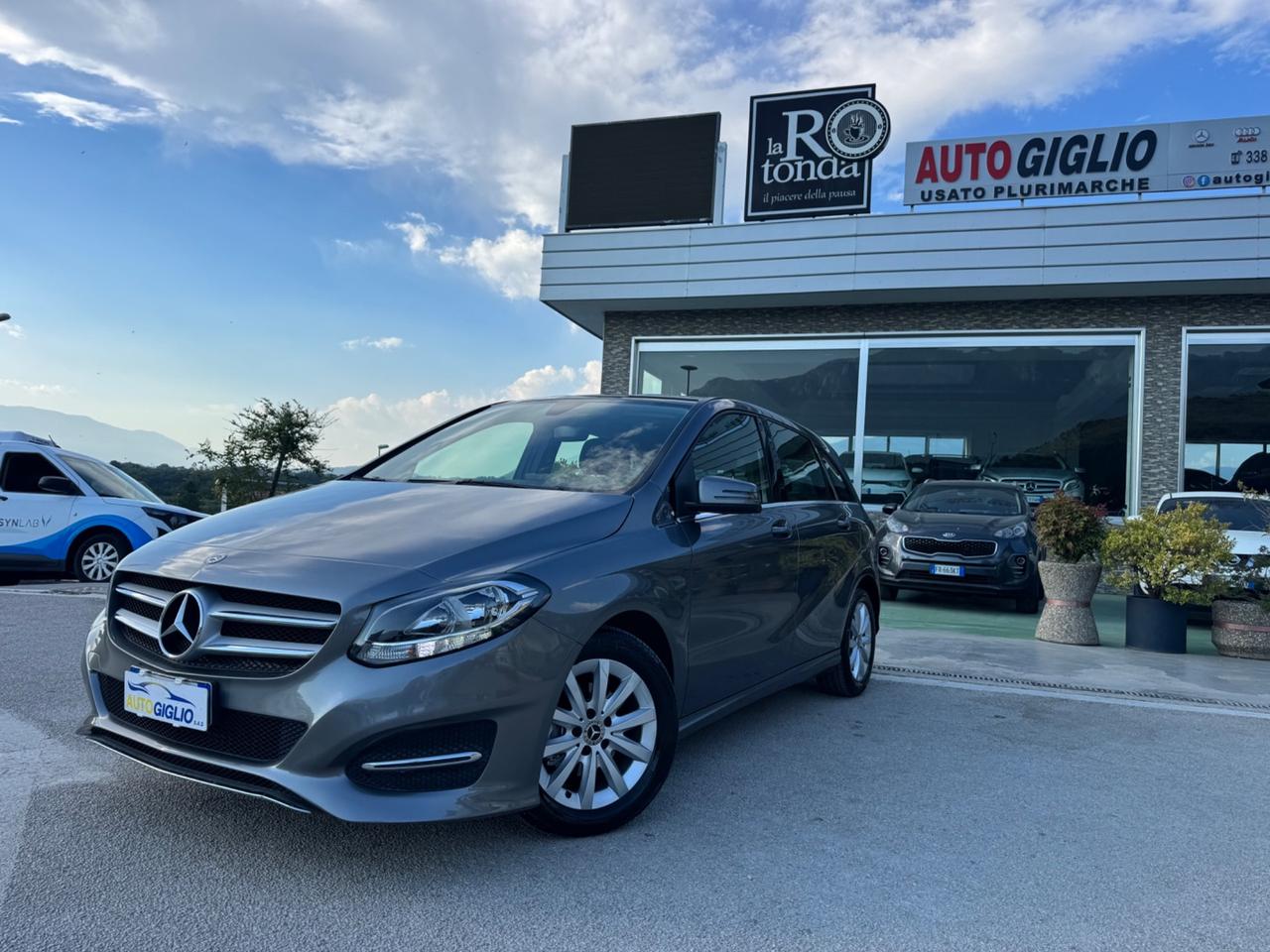 Mercedes-benz B 180 d Sport Retrocamera, Tempomat, Navi