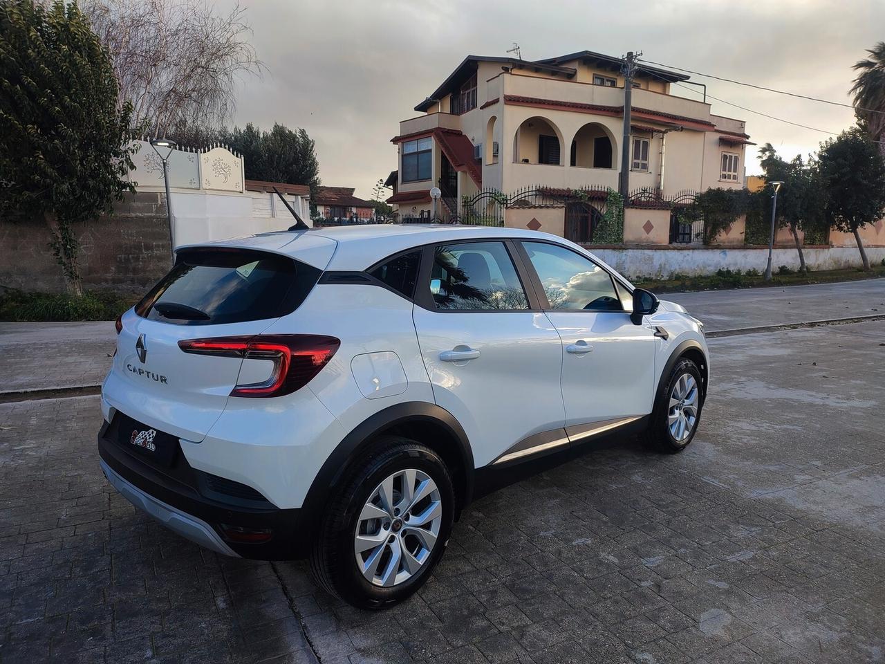 Renault Captur GPL 1.0 TCE 101 CV DA VETRINA NAVIG CERCHI IN LEGA
