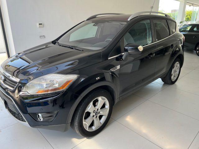 FORD Kuga + 2.0 TDCi 136 CV 2WD DPF