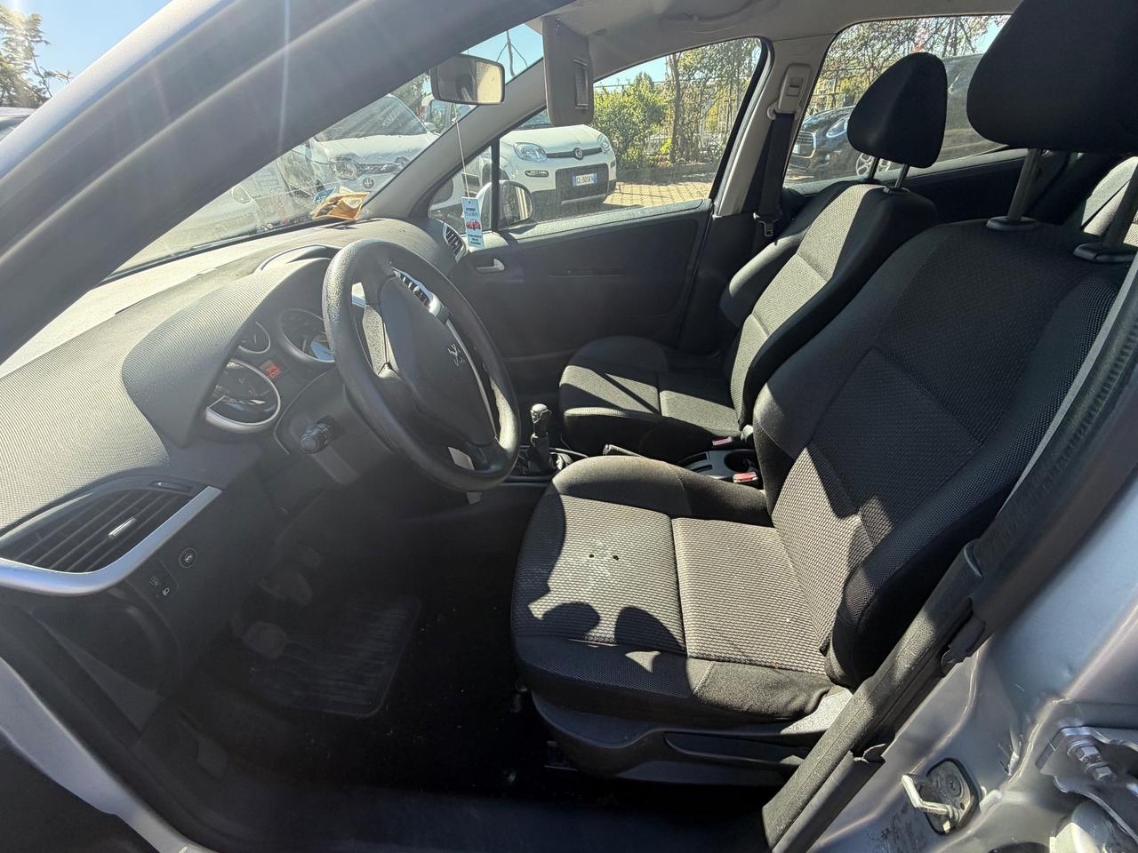 Peugeot 207 gpl 5porte manuale