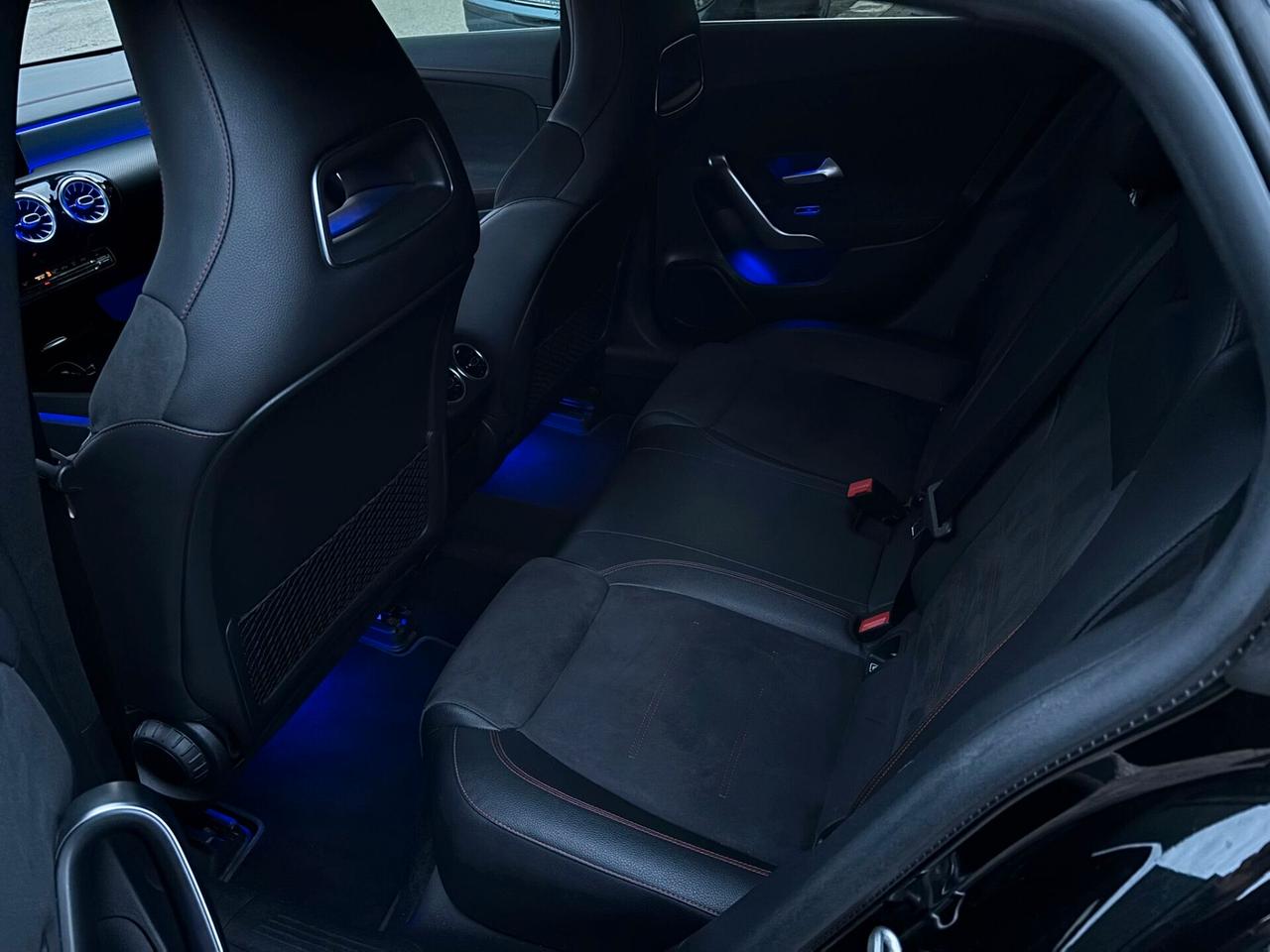 Mercedes-benz CLA 180d Premium Amg - 2020