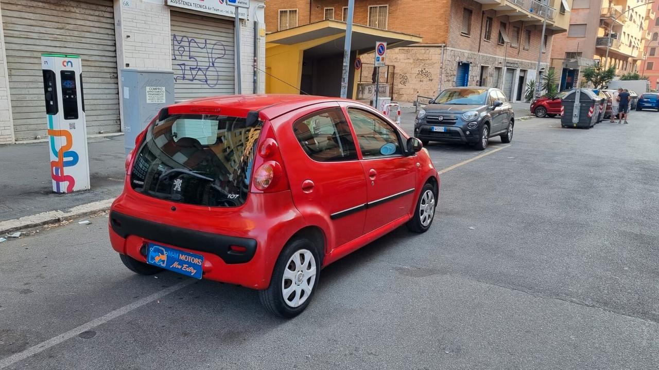 Peugeot 107 1.0 68CV 5p. Plaisir
