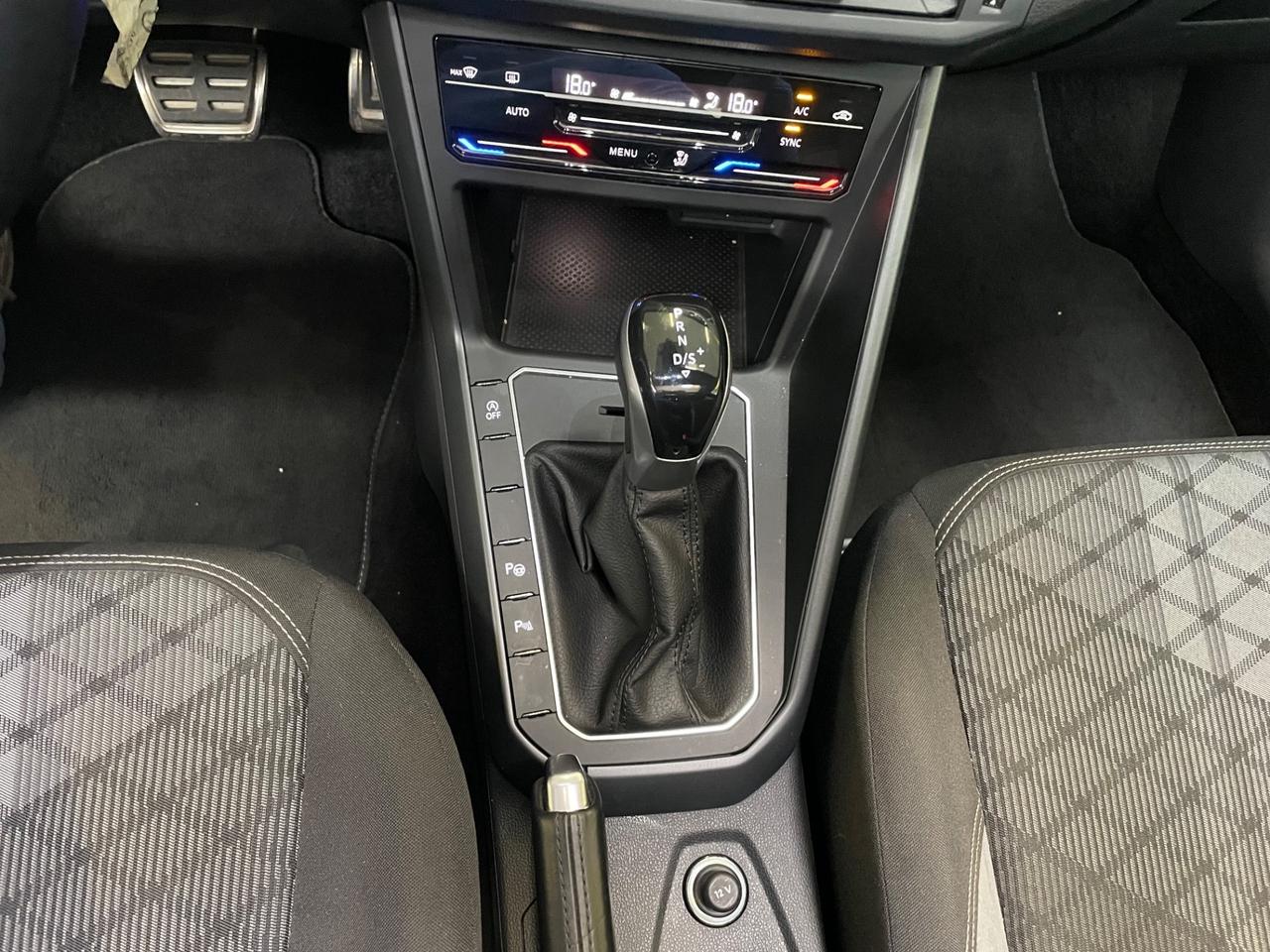 Volkswagen Taigo 1.0 TSI 115 CV DSG R-Line