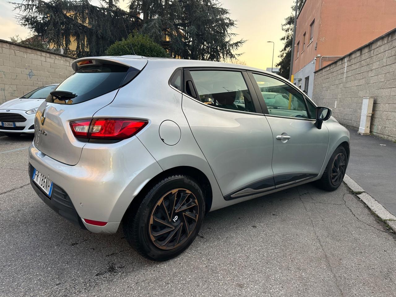 Renault Clio TCe 12V 90CV - ok neopatentati
