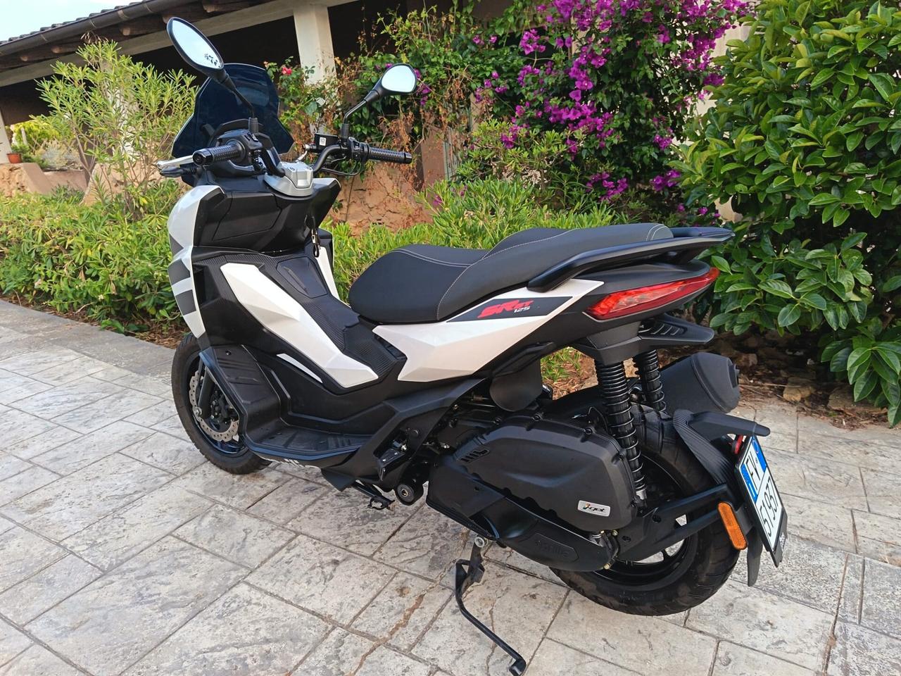 Aprilia SR GT 125