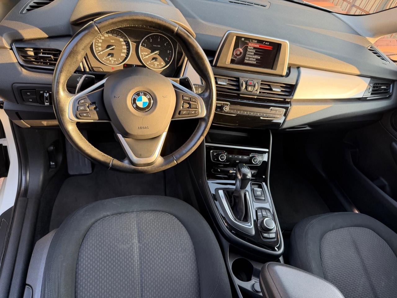 Bmw 218 218d Advantage