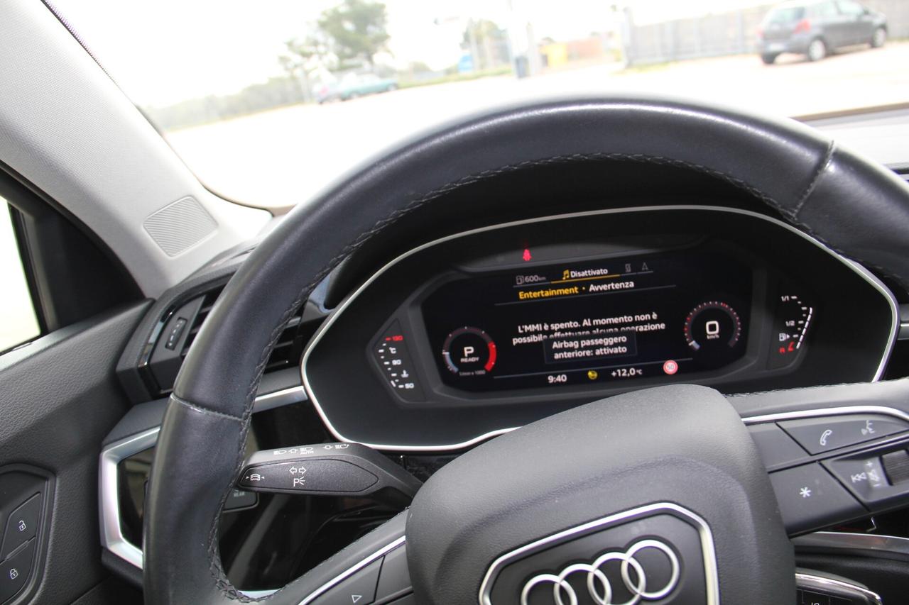 Audi Q3 SPB TDI S tronic Business (KW 110 - CV 150)