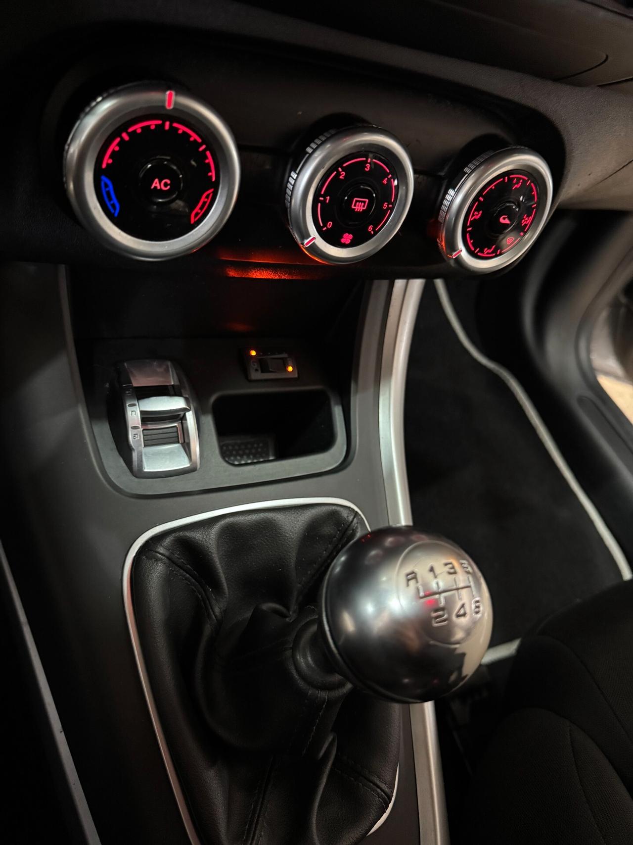 Alfa Romeo Giulietta 1.4 Turbo 120 CV GPL Veloce