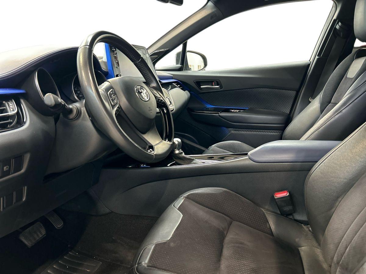 TOYOTA C-HR (2016-2023) - C-HR 2.0 Hybrid E-CVT Trend