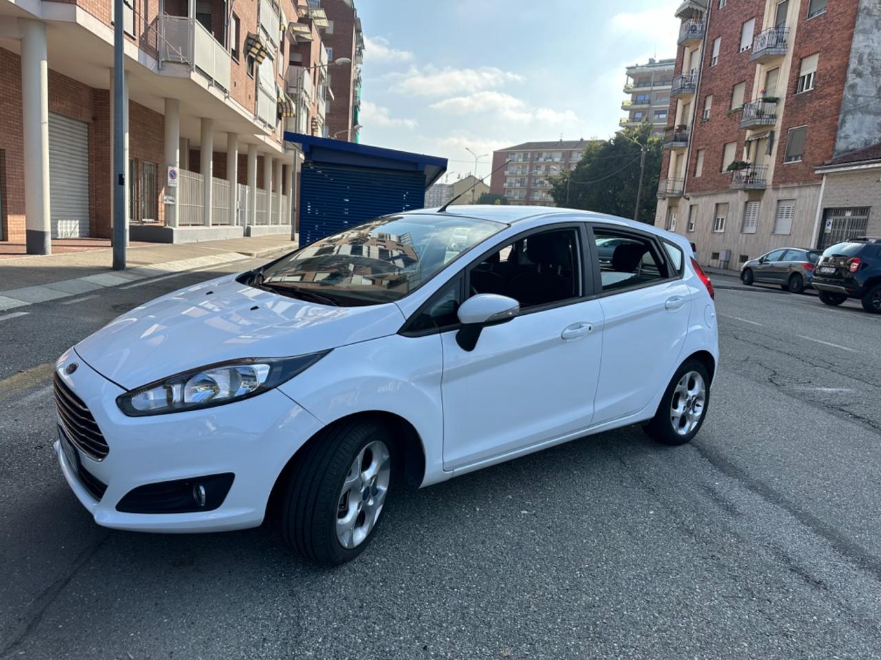 Ford Fiesta 1.4 5p. Bz.- GPL Titanium