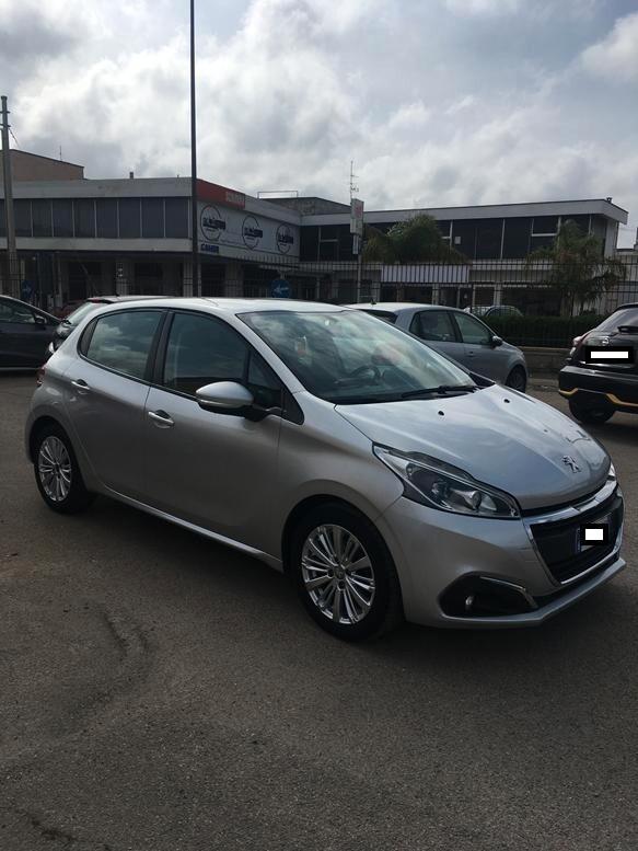 Peugeot 208 BlueHDi 75 5 porte Allure