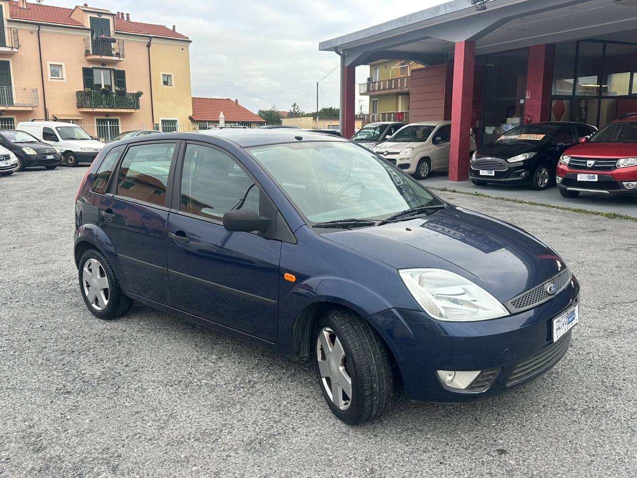 Ford Fiesta 1.4 16V 5p. Ghia