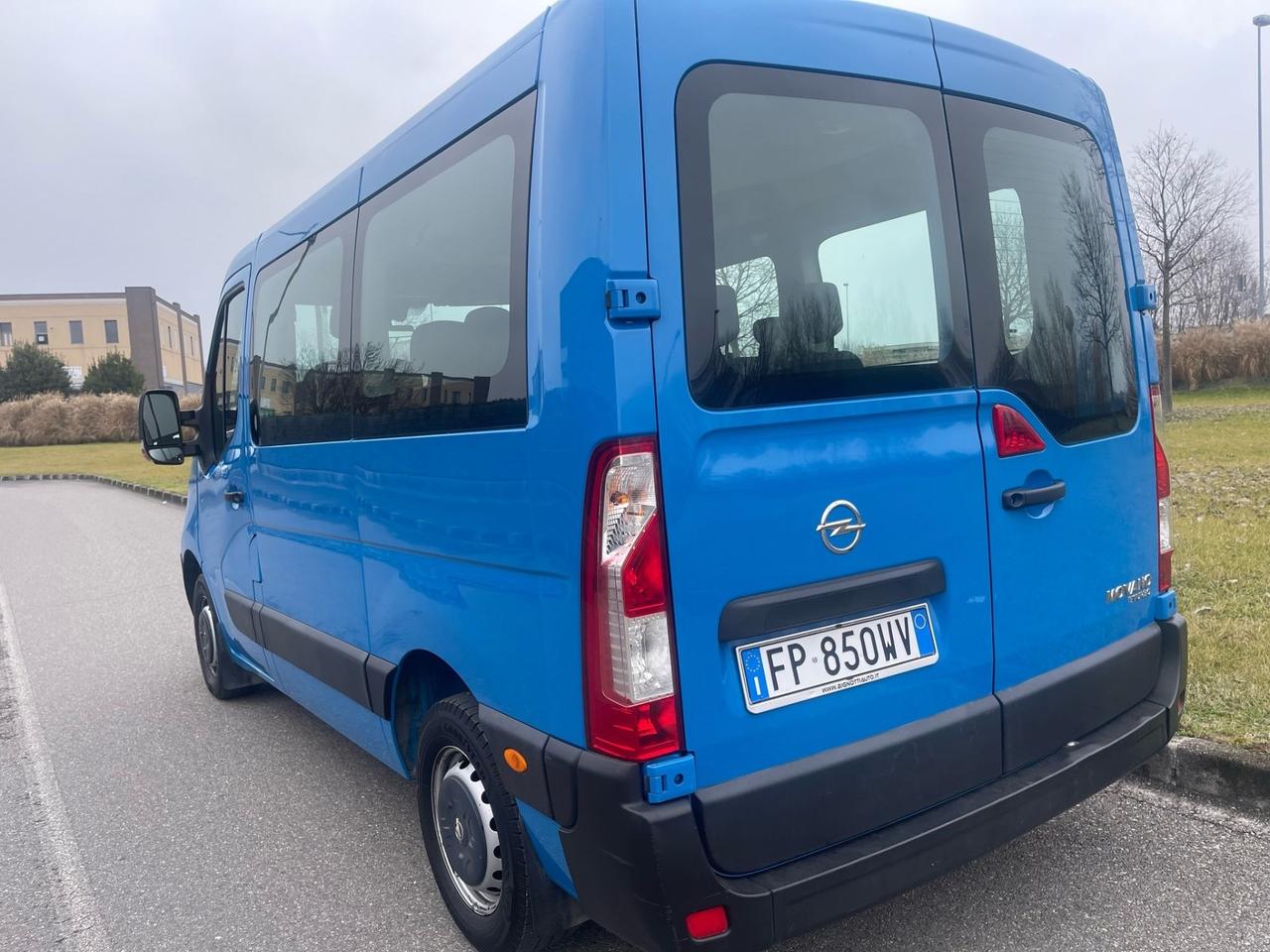 Opel Movano 2.3 diesel Bi turbo, 9 posti, anno 2018 , euro 6b