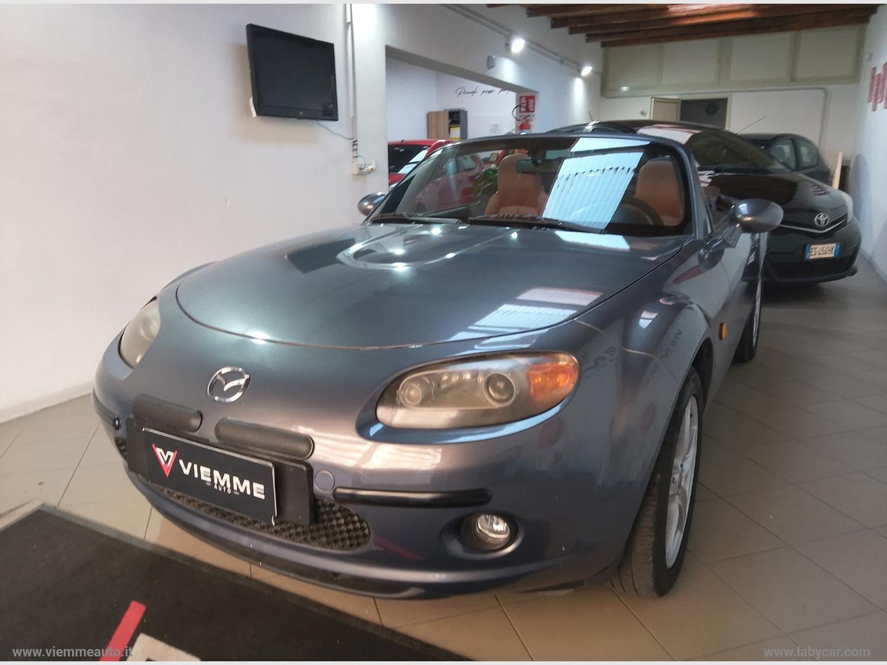 MAZDA MX-5 Roadster 1.8L Fire