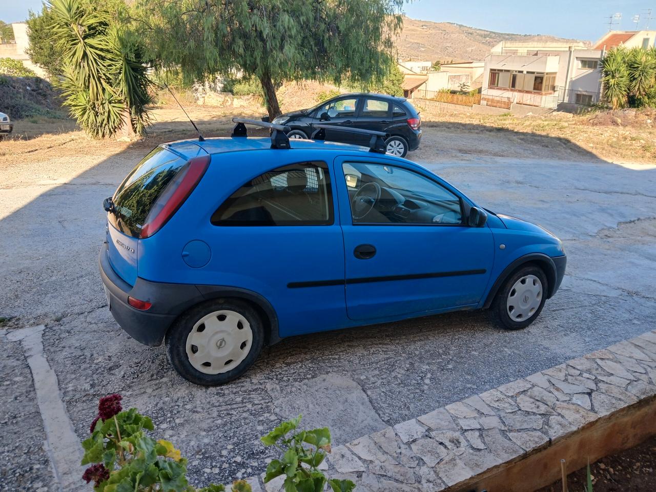 Opel Corsa Autocarro