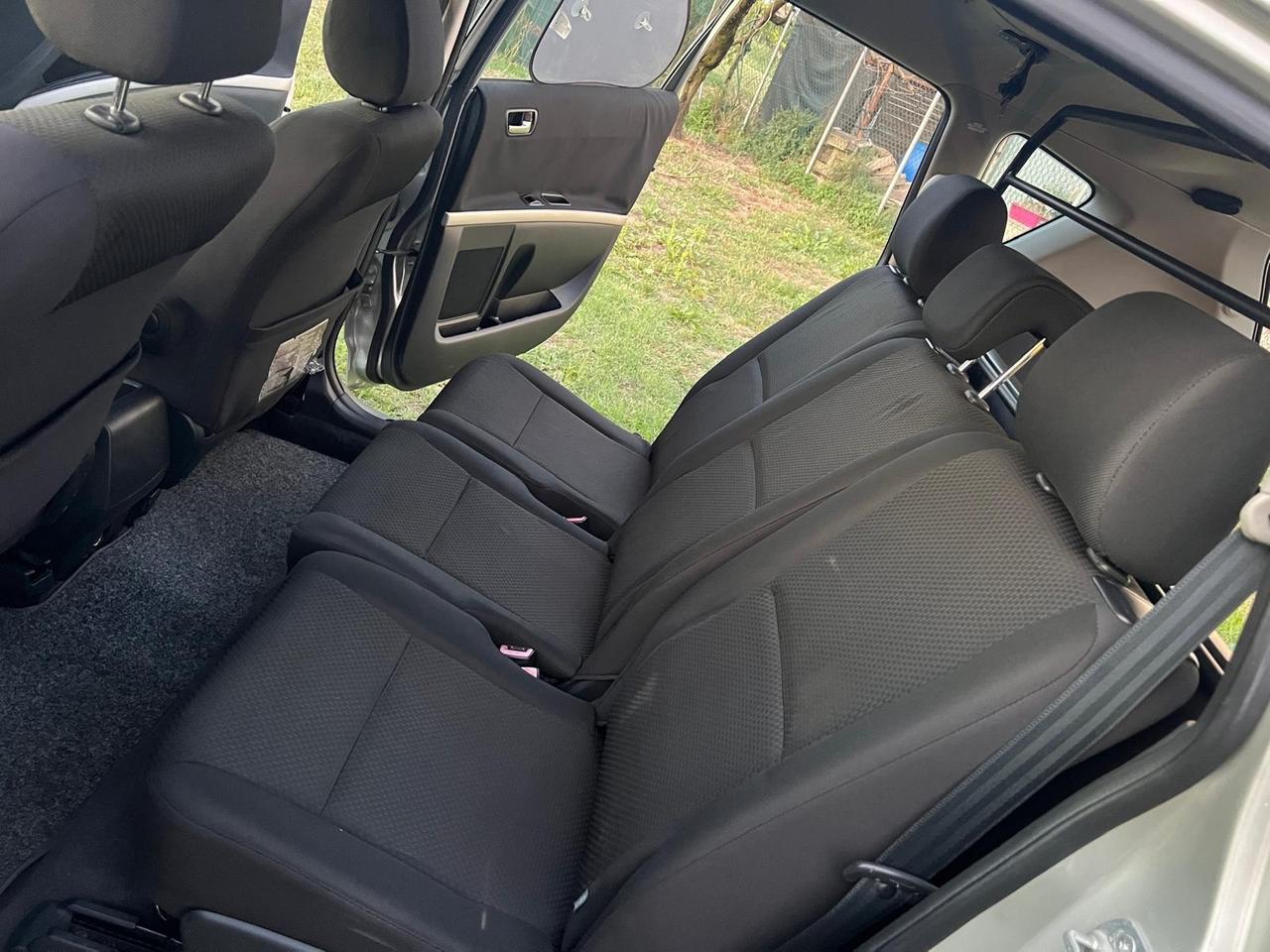 Toyota Corolla Verso 2.2 16V D-4D