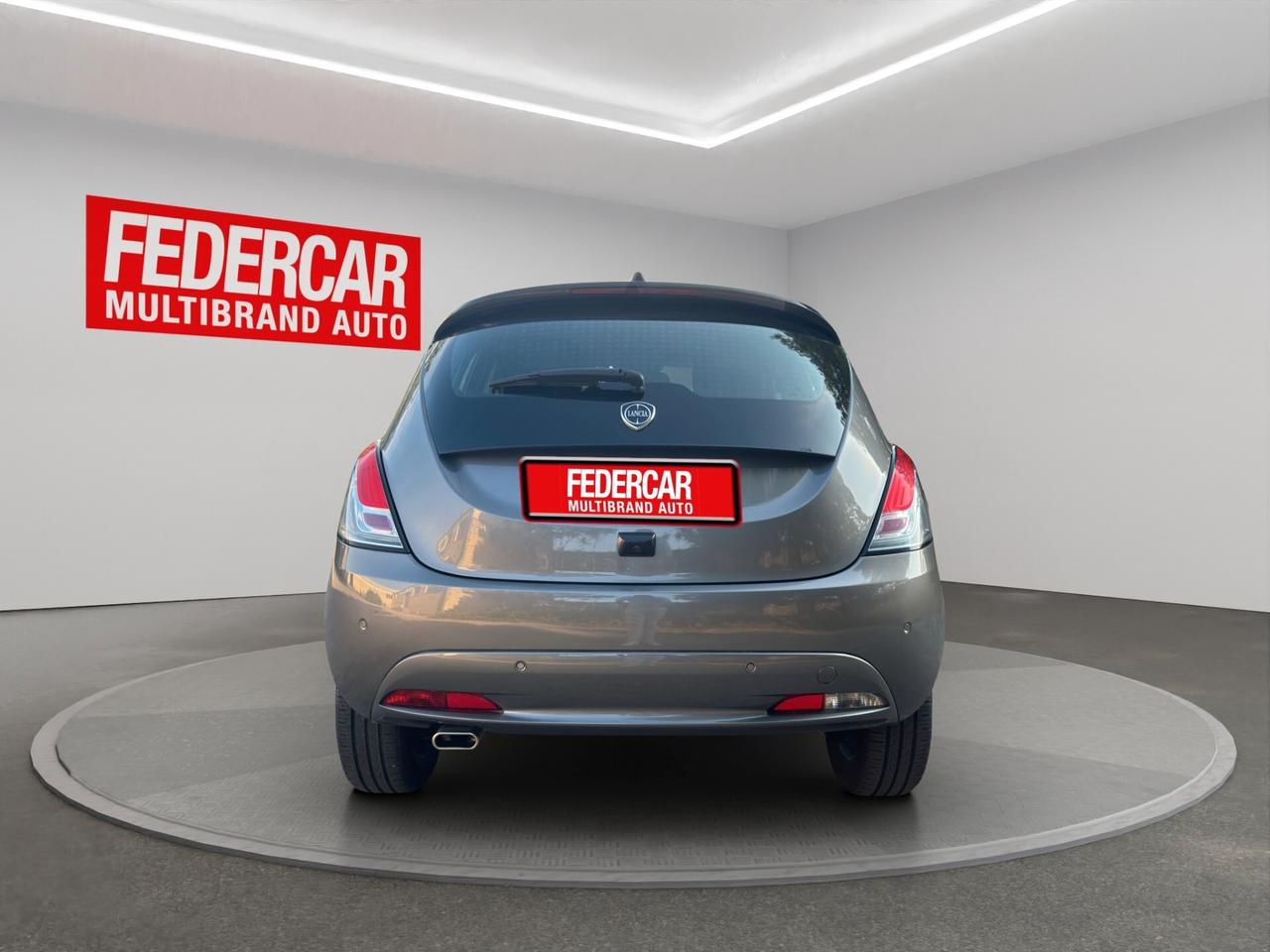 Lancia Ypsilon 1.0 FireFly 5 porte S&S Hybrid Platino