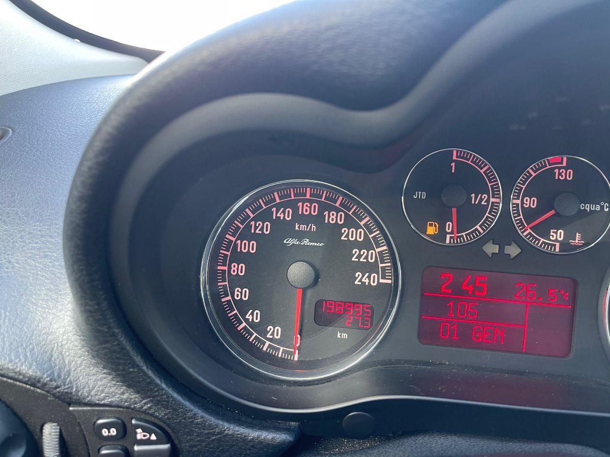 ALFA ROMEO - 147 - 1.9 JTD 5 porte Murphy&Nye