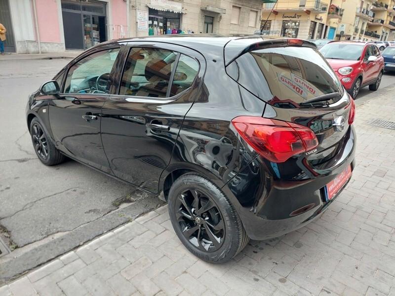 Opel Corsa 1.4 5 porte Black Edition