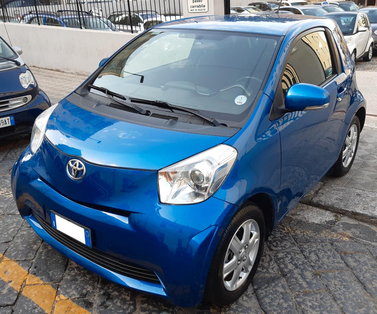 Toyota iQ 1.0 Multidrive NEOPATENTATI