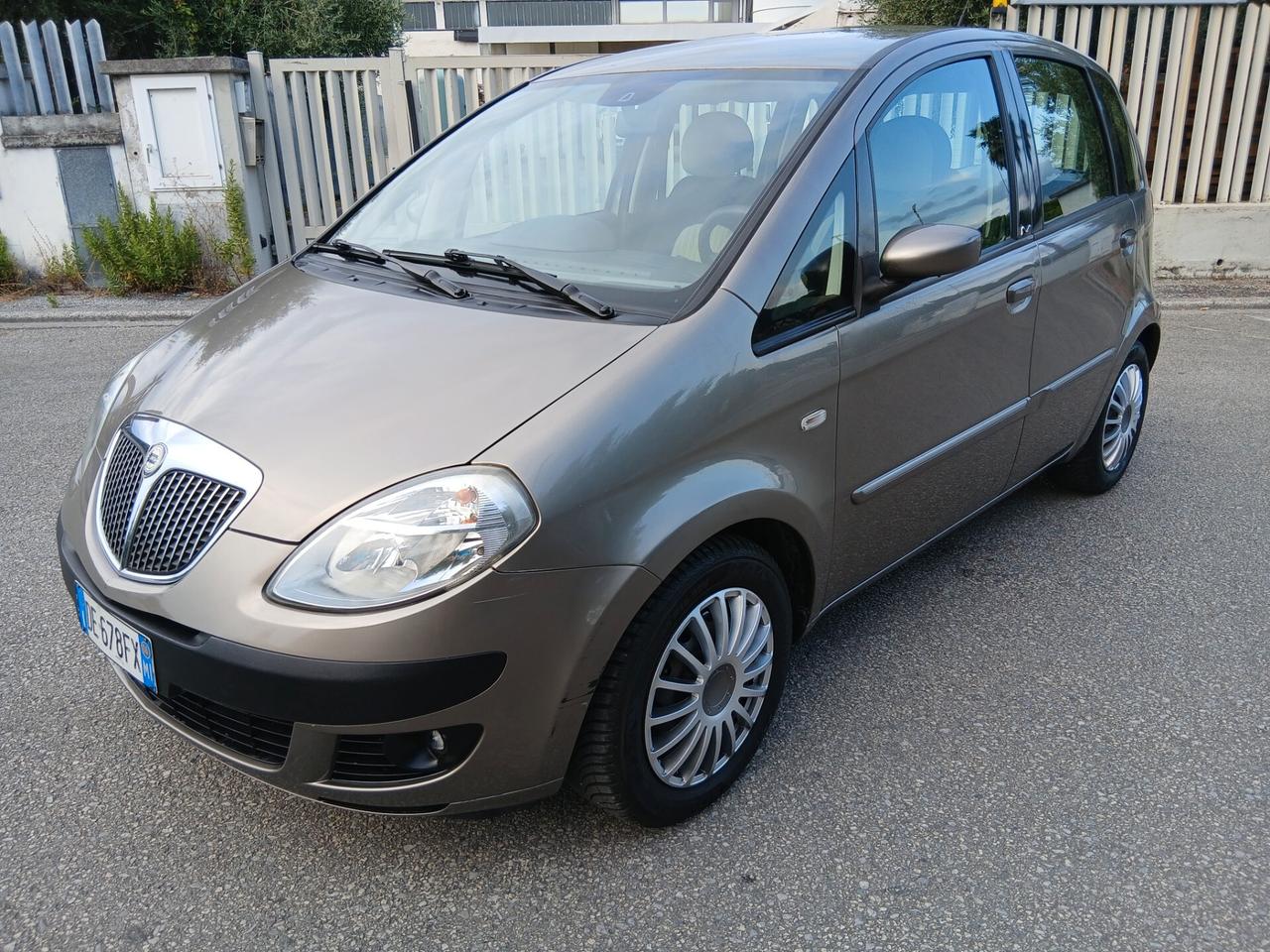 Lancia MUSA 1.3 Multijet 16V 90 CV Platino Plus