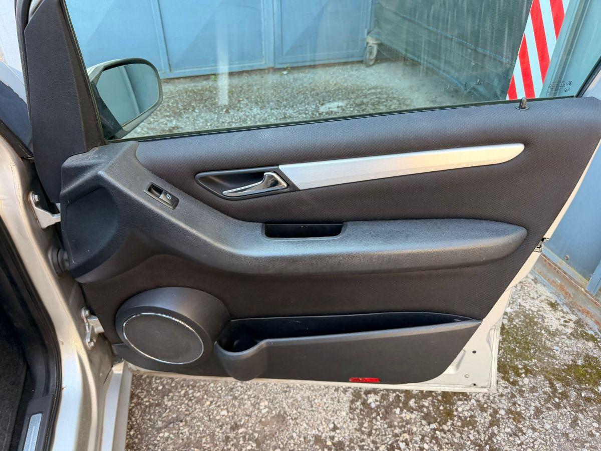 MERCEDES - Classe B - 200 CDI Chrome