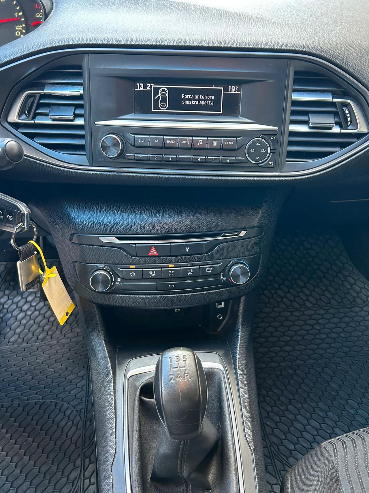 Peugeot 308 BlueHDi Business 2015