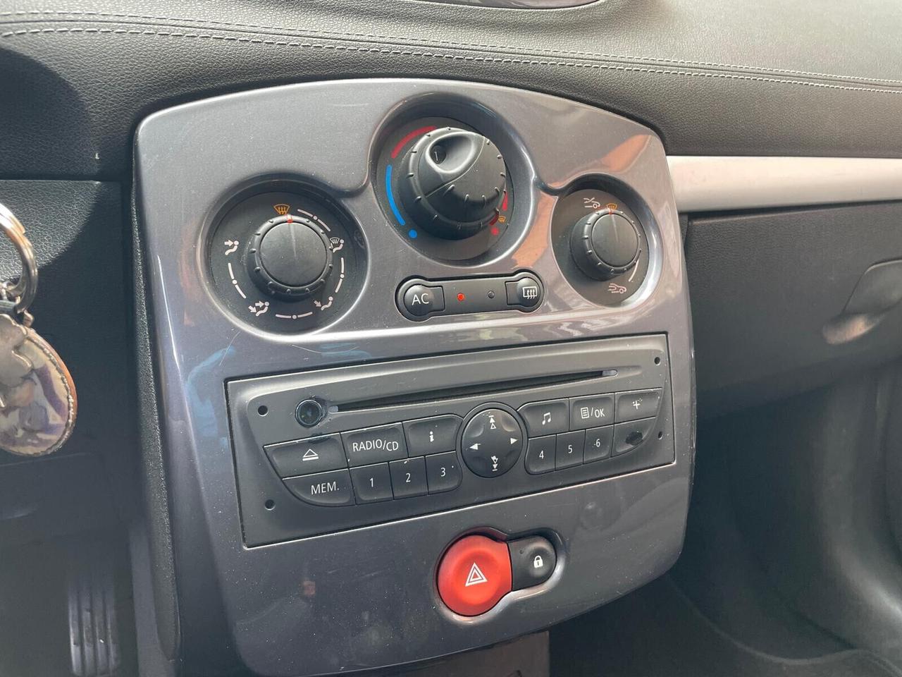 Renault Clio 1.2 16V 5 porte Confort