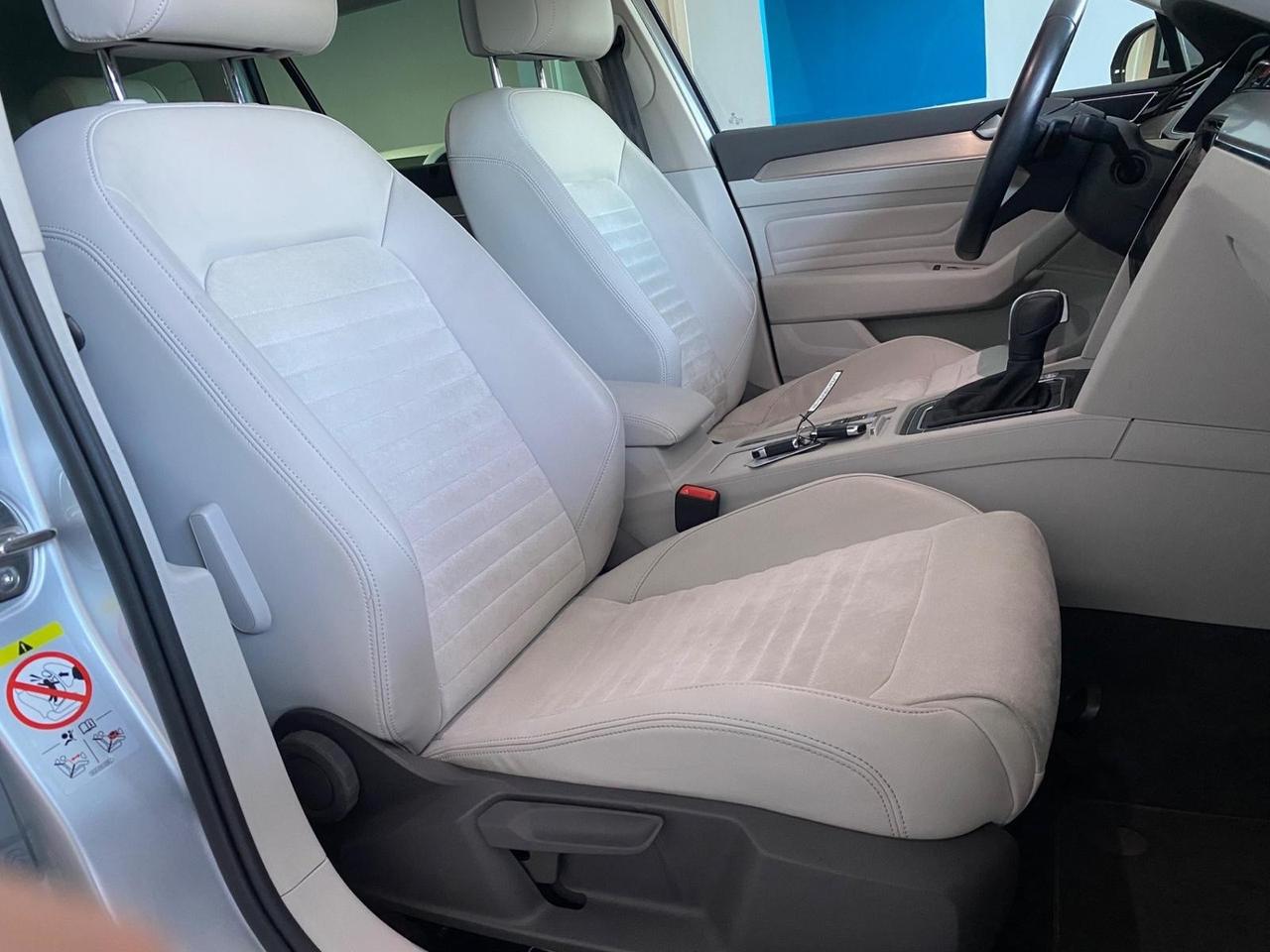 VOLKSWAGEN PASSAT VARIANT 2.0 EXECUTIVE 150CV - FULL LED, VIRTUAL COCKPIT, SEDILI RISCALDATI