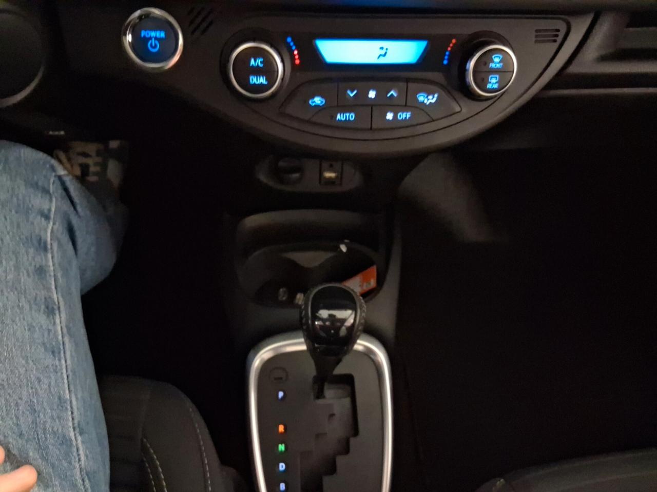 Toyota Yaris 1.5 Hybrid 5 porte Active