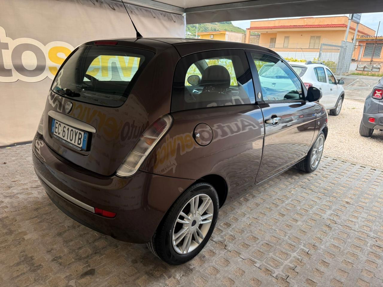 Lancia Ypsilon 1.4 Elle Ecochic GPL