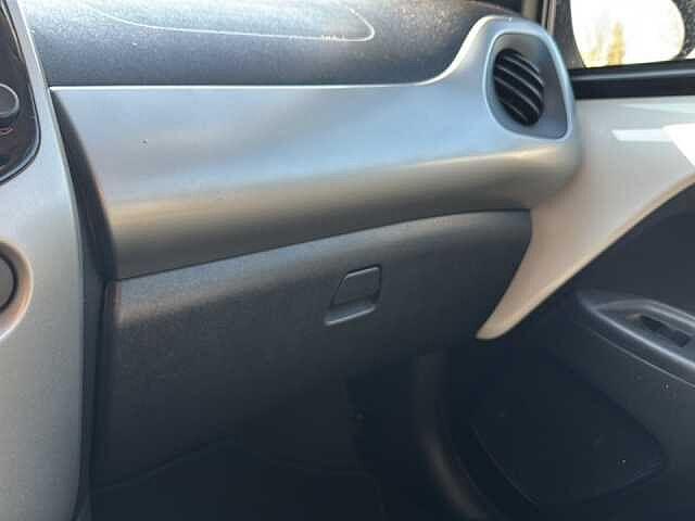 Toyota Aygo 1.0 VVT-i 69 CV 5 porte x-cool