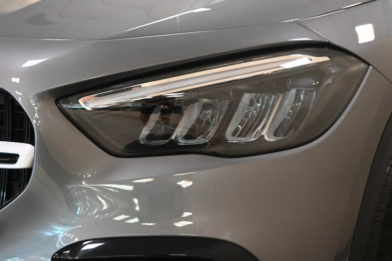 MERCEDES GLA (H247) GLA 180 d Automati...