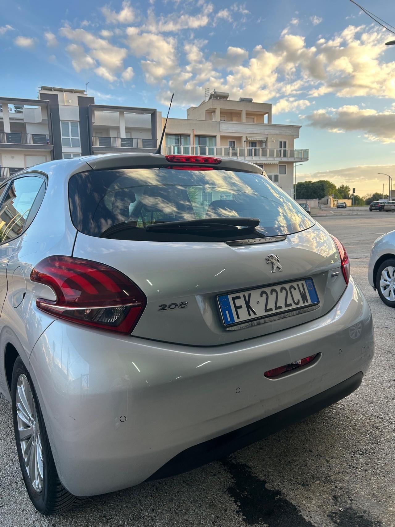 Peugeot 208 1.2 VTi 82 CV 3 porte Access