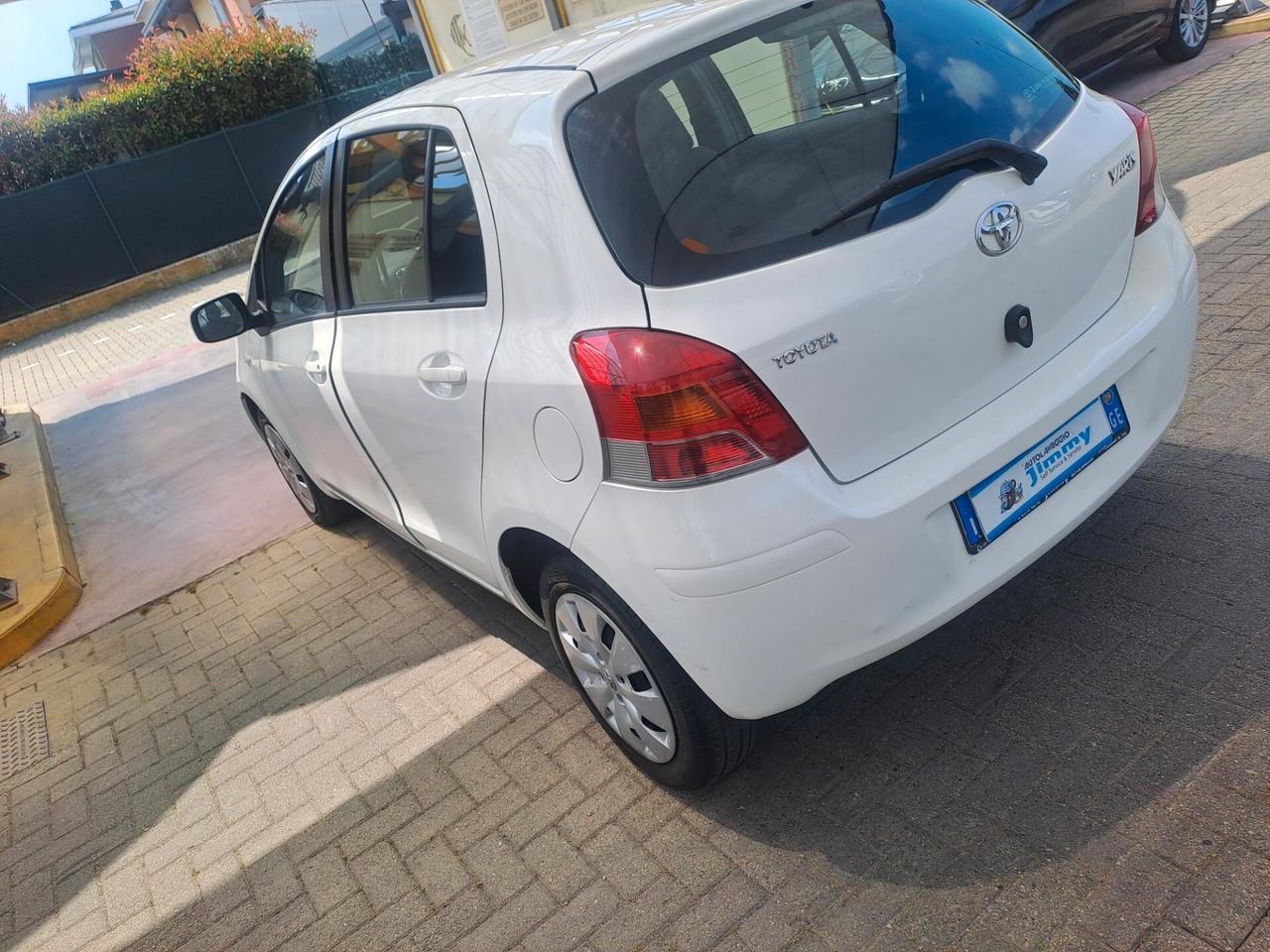 Toyota Yaris 1.3 5 porte Sol