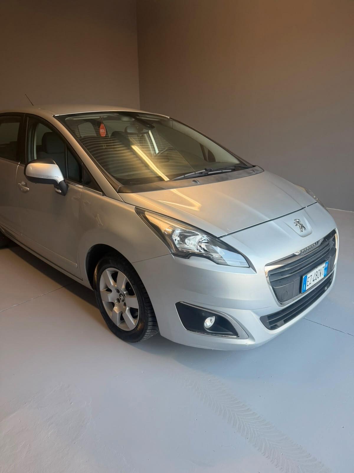 Peugeot 5008 BlueHDi 120 S&S Business