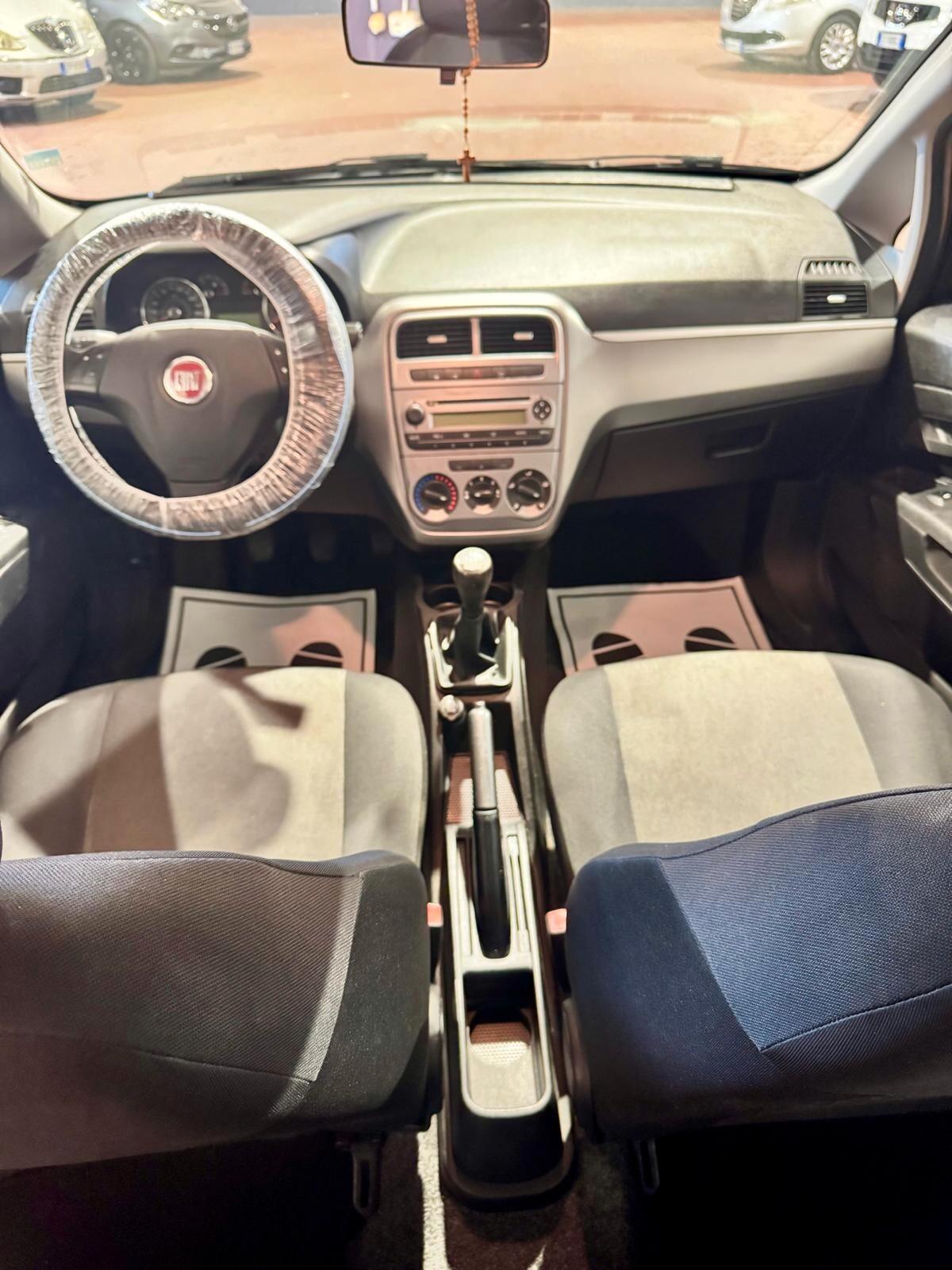Fiat Punto 1.3 MJT II 75 CV 5 porte Street
