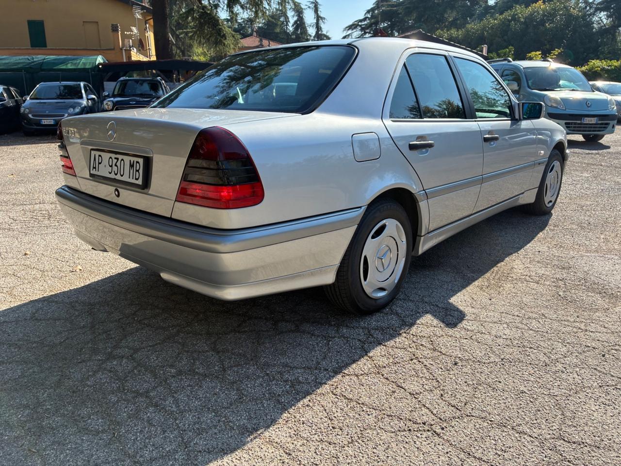 Mercedes-benz C 180 benzina 24.000 km pari nuovo
