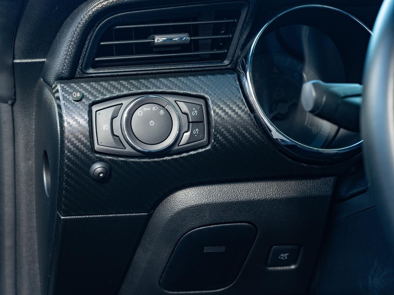 Ford Mustang 3.7 - V6 FASTBACK