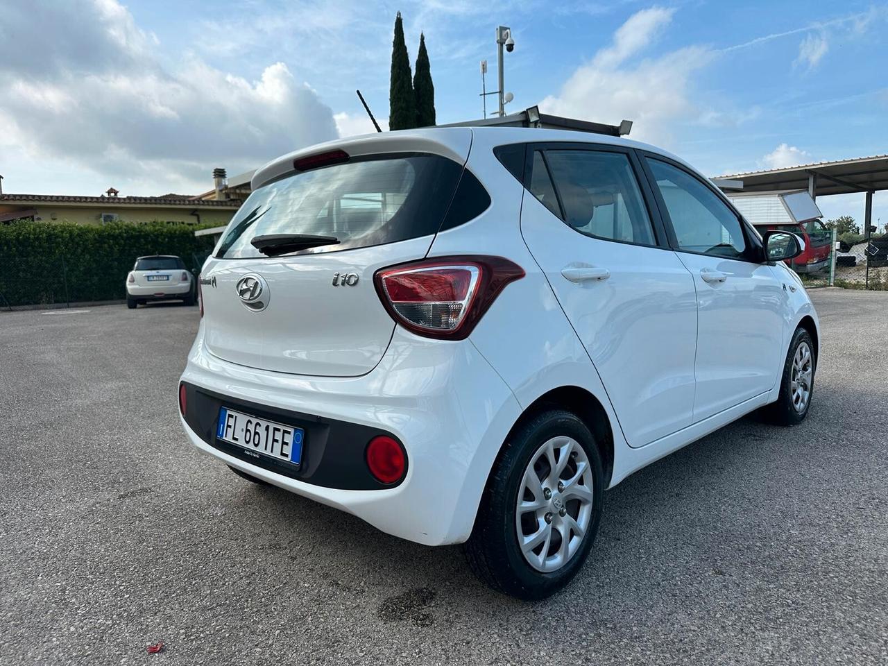 Hyundai i10 Benzina Automatica