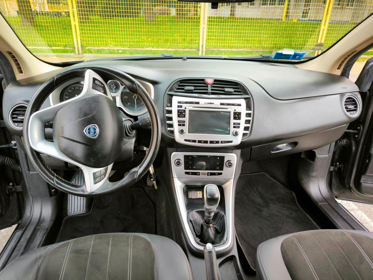 Lancia Delta 1.6 MJT DPF Platino