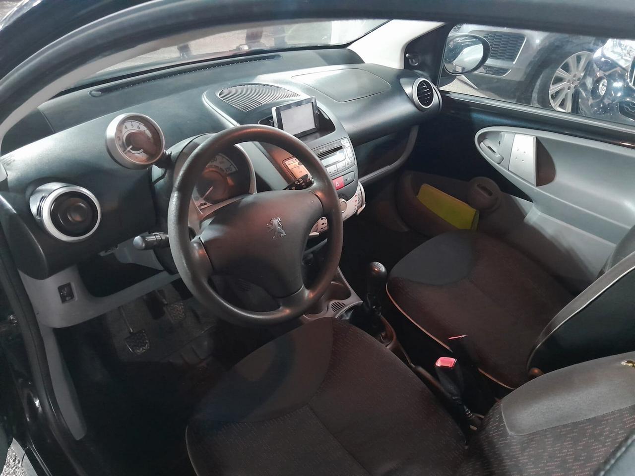 Peugeot 107 1.0 68CV 5p. Sweet Years