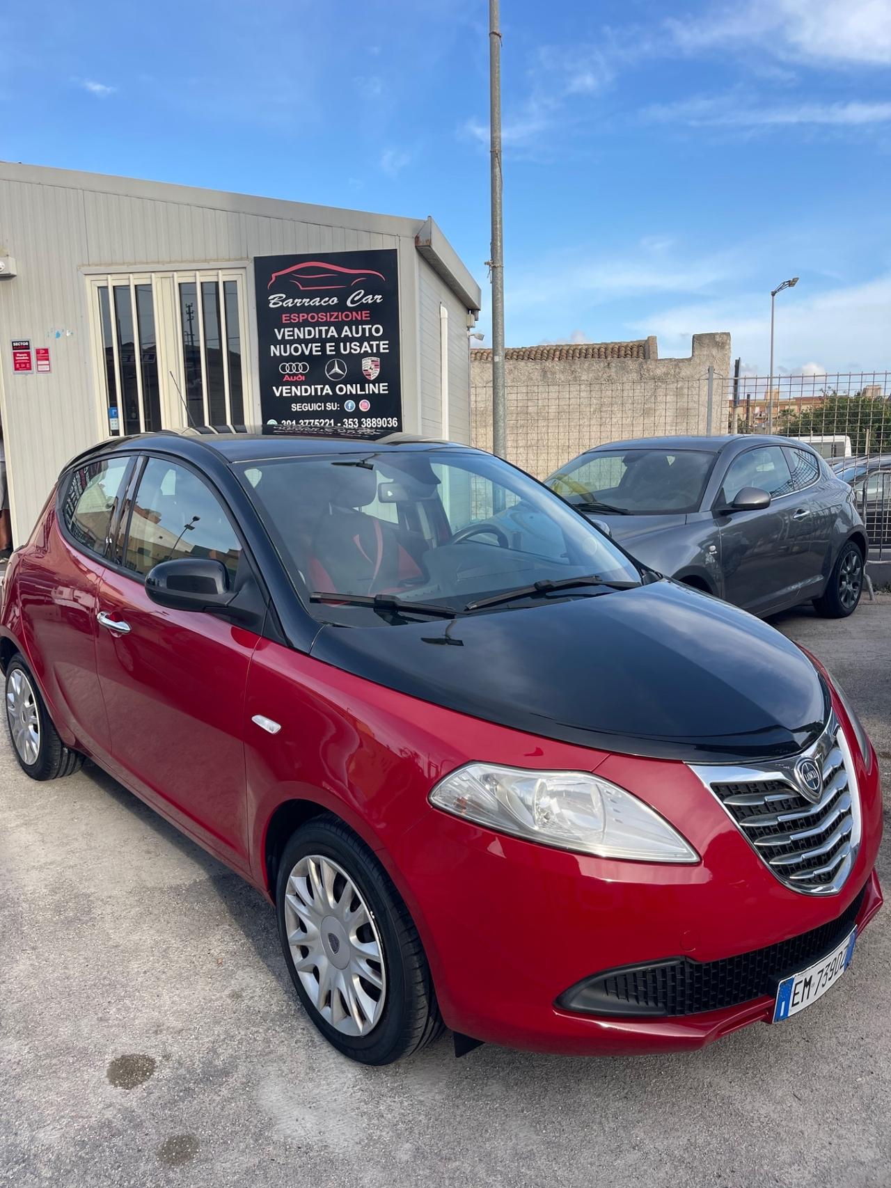 Lancia Ypsilon 1.2 69 CV 5 porte S&S Platinum