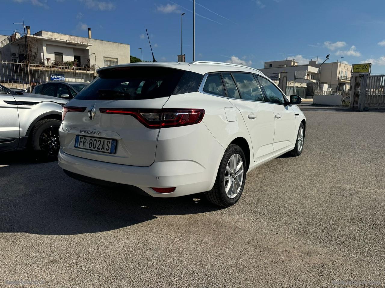 RENAULT Mégane Sporter dCi 8V 110CV Energy Duel2