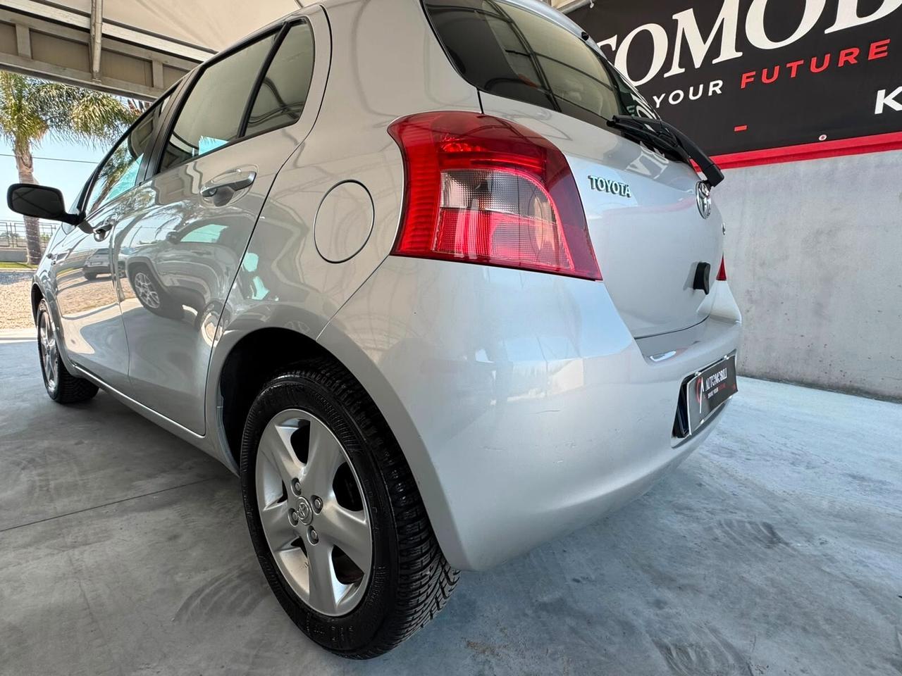 Toyota Yaris 1.4 D-4D 5 porte Sol