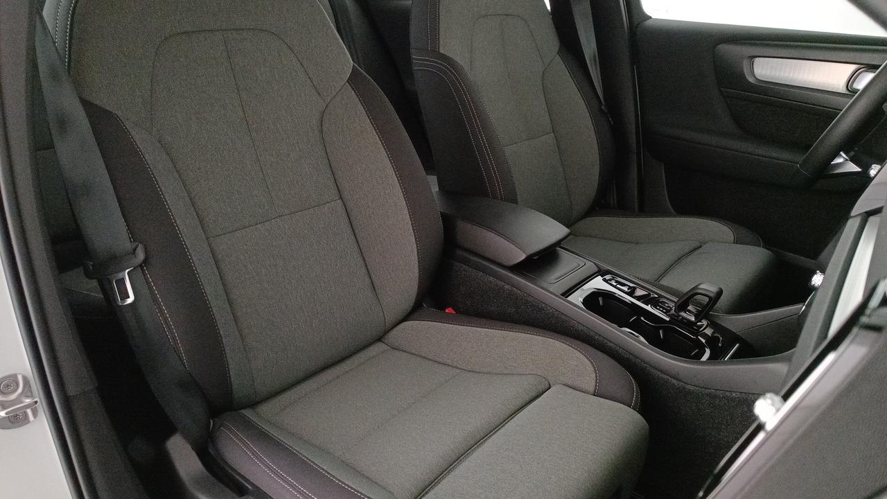 VOLVO XC40 2.0 b3 Core auto