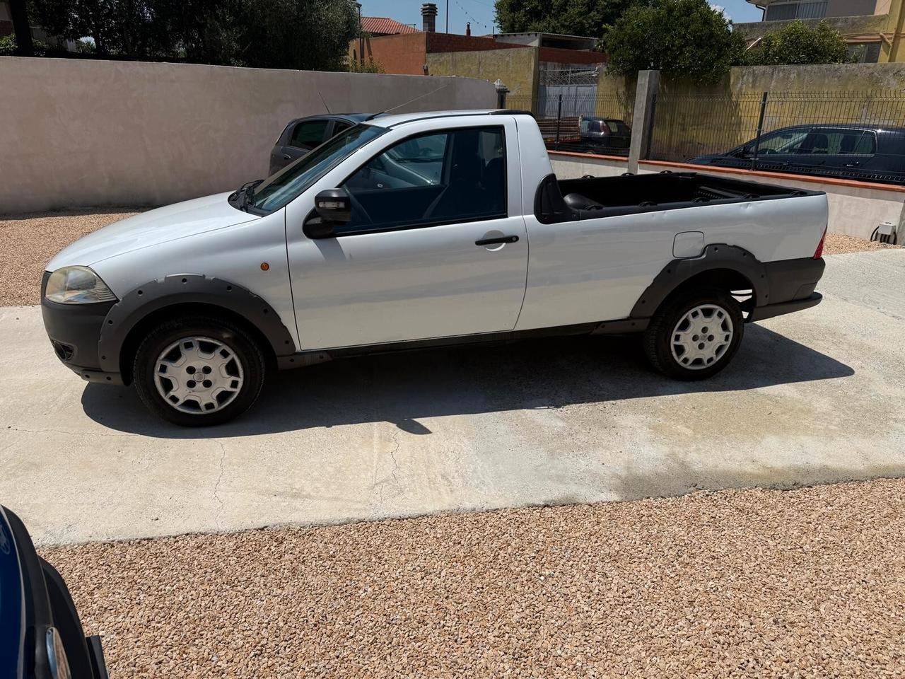 Fiat Strada 1.3 MJT 95CV Pick-up Working